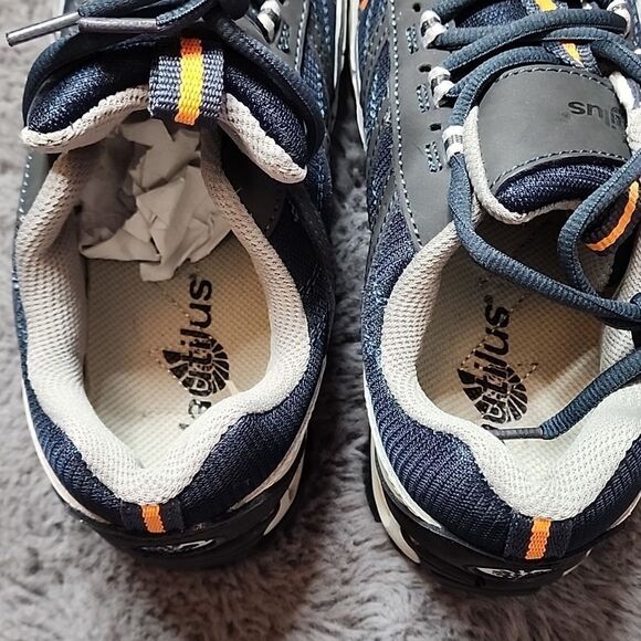 NIB Nautilus Safety Footwear Men's 8W Style N1326 W Blue and Black - Picture 5 of 9